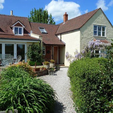 The Lodge, At Orchard Cottage Much Marcle Bagian luar foto
