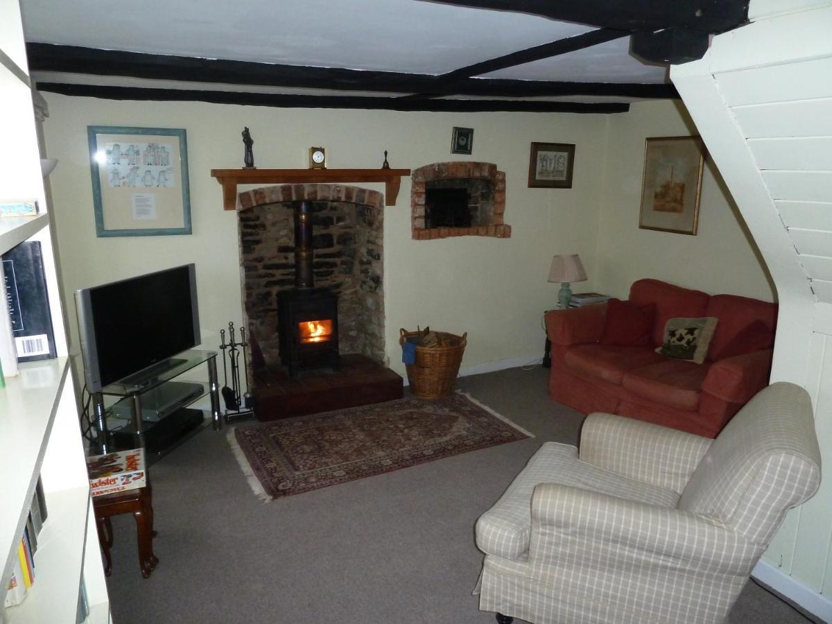 The Lodge, At Orchard Cottage Much Marcle Bagian luar foto