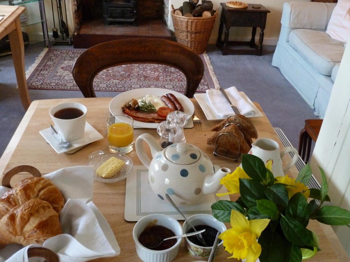 The Lodge, At Orchard Cottage Much Marcle Bagian luar foto